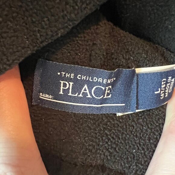 The Children’s Place Bear With Red Hat & White Pom Pom Winter Hat Large L 4T 5T - Picture 3 of 5